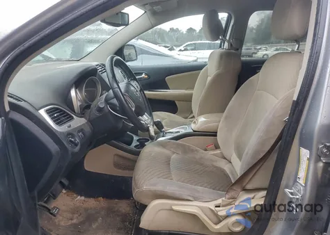 2015 Dodge Journey Sxt z USA, uszkodzony, nr VIN 3C4PDCBG7FT704576